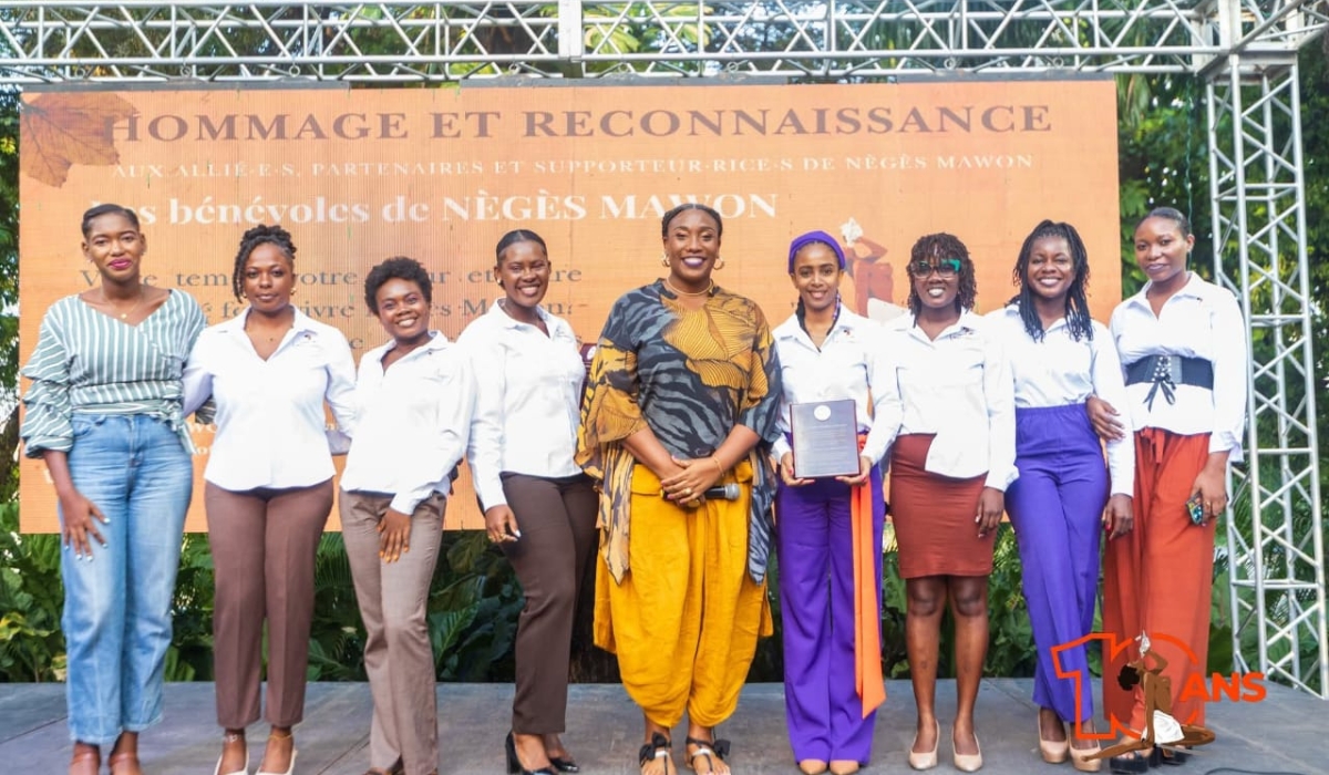 couverture nm 10 ans